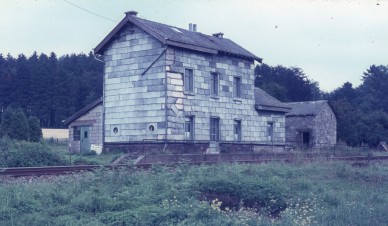 OURT  DIA 78-4864.jpg